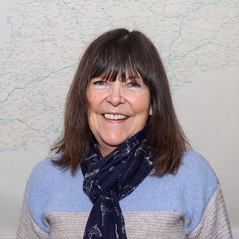 Mandy Bell, Negotiator